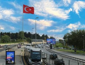 AKP’nin Atatürk Havalimanı’ndaki açık hava toplantısı için Metro İstanbul ve İETT ek sefer düzenleyecek
