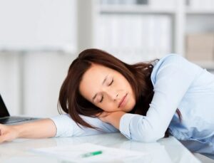 Halsizlik yorgunluk uyku hali neden olur? Halsizlik ve yorgunluk nasıl geçer?
