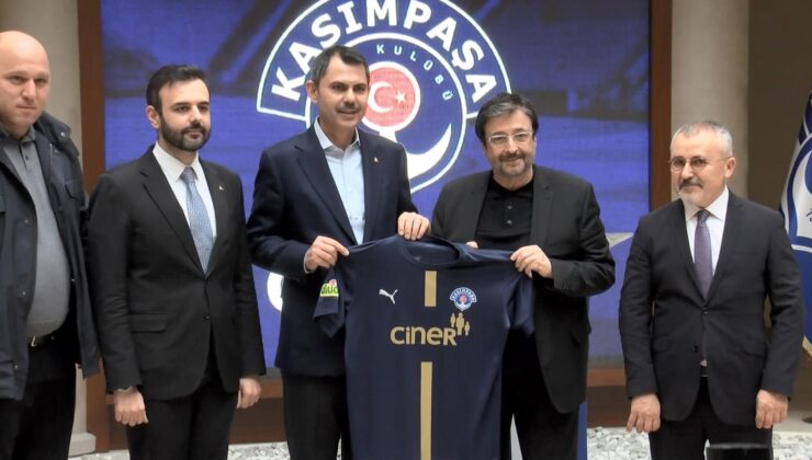 AK Parti İstanbul Büyükşehir Belediye Başkan adayı Murat Kurum’dan Kasımpaşa Spor’a ziyaret