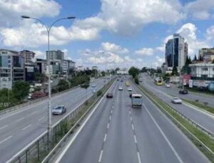 İstanbul’da seçim nedeniyle yollar boş kaldı