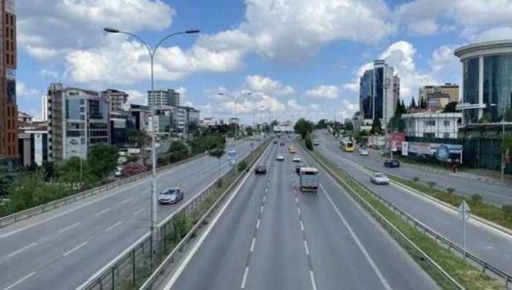 İstanbul’da seçim nedeniyle yollar boş kaldı